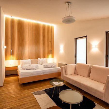 Hotel Curtea Veche Curtea De Arges Ngoại thất bức ảnh